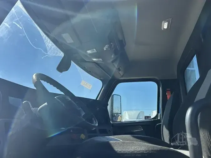 2020 FREIGHTLINER CASCADIA 116