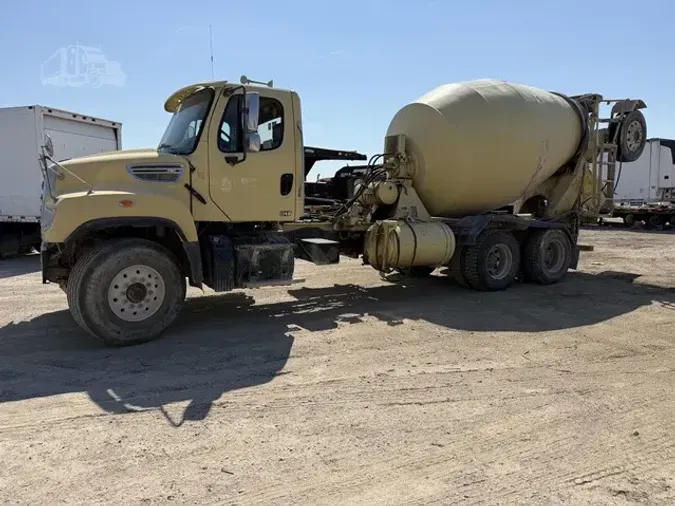 2017 FREIGHTLINER 114SD
