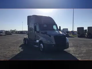 2025 Freightliner Cascadia 126
