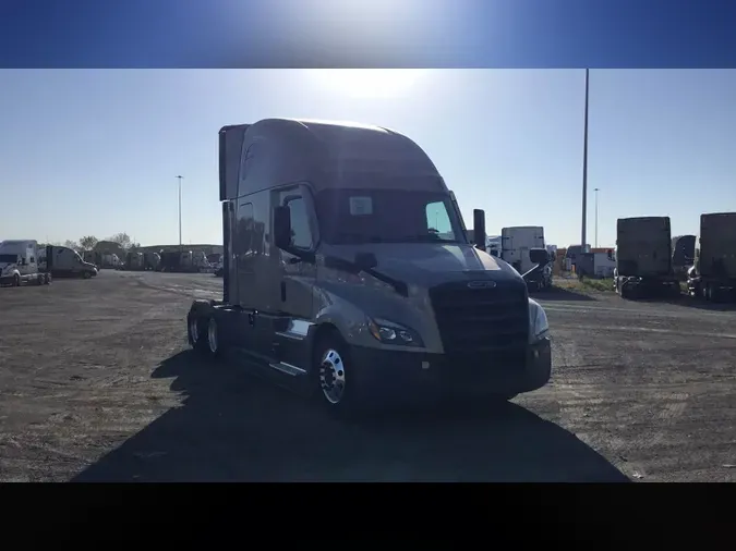 2025 Freightliner Cascadia 126937cc31750b1884b08b183a2e2bb8302