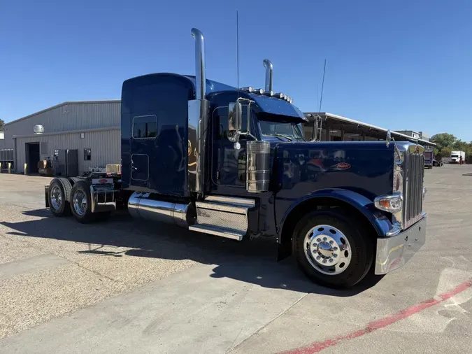 2024 Peterbilt 389
