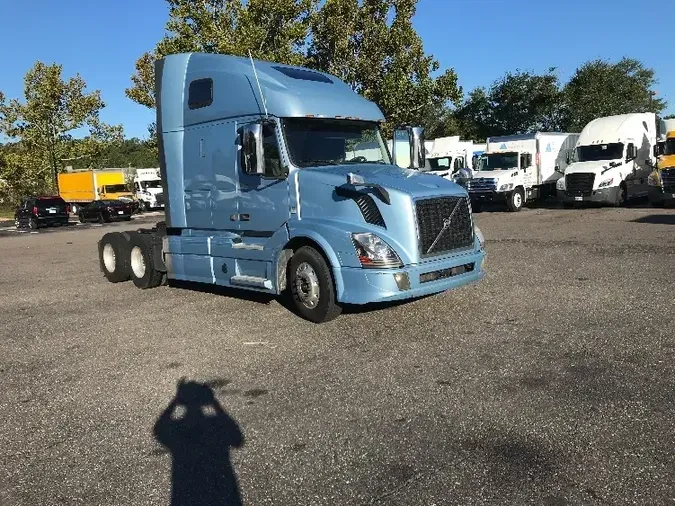 2017 Volvo VNL64670937e04b7faddad6ca47a45736786ef73