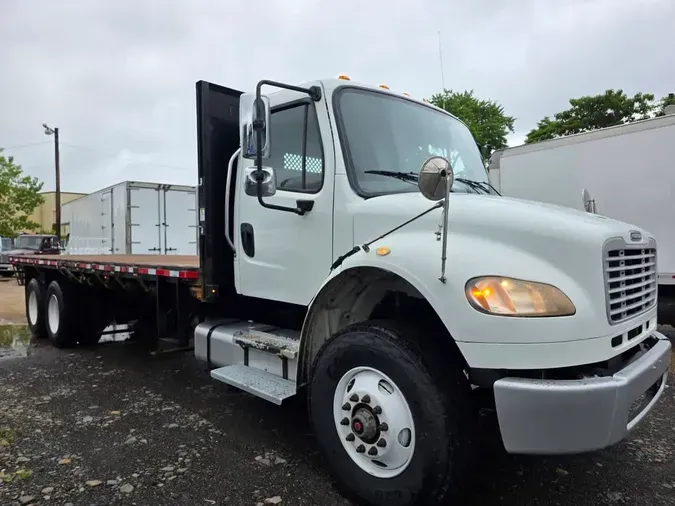 2016 FREIGHTLINER M2 106