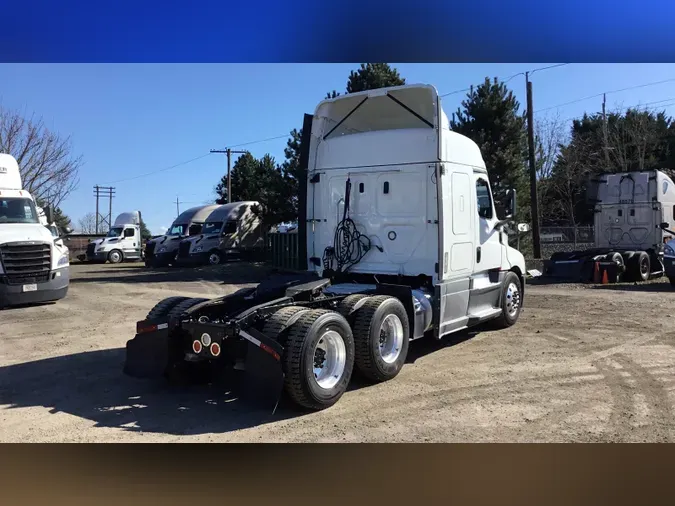 2020 Freightliner Cascadia