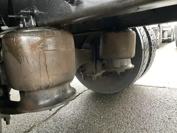 2020 FREIGHTLINER/MERCEDES M2 106