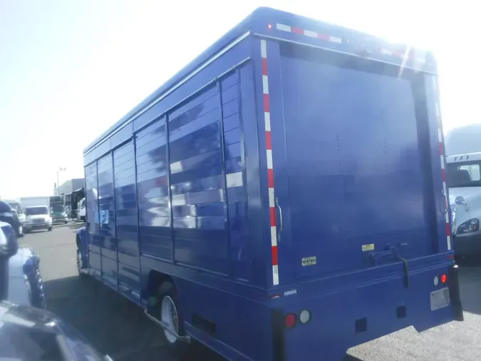 2018 FREIGHTLINER/MERCEDES M2 106