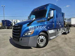 2021 FREIGHTLINER Cascadia 126