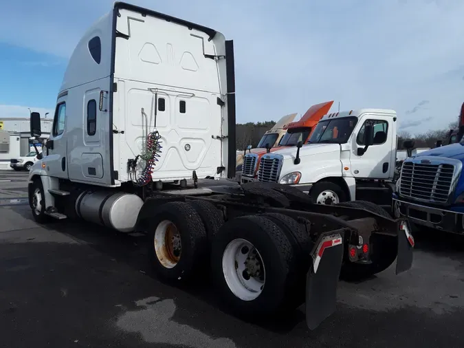 2015 FREIGHTLINER/MERCEDES CASCADIA 125