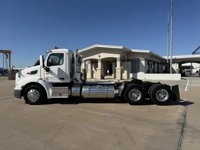 2019 Peterbilt 579938a9f03e424870a7013127b378ac66e