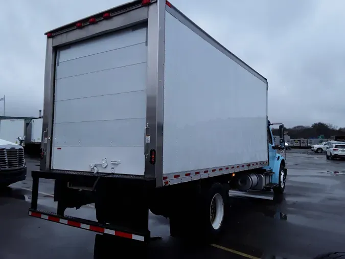 2017 FREIGHTLINER/MERCEDES M2 106