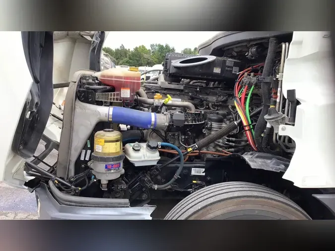 2020 Freightliner Cascadia 126