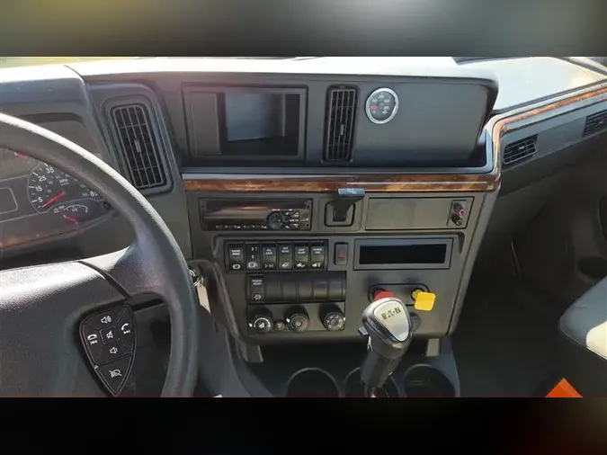 2018 INTERNATIONAL RH613