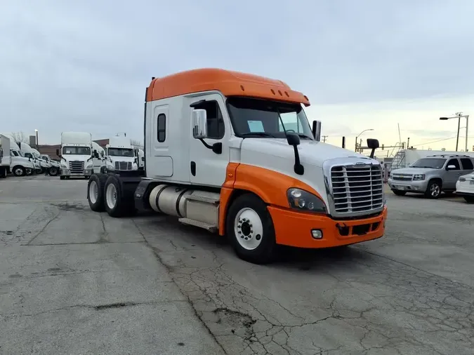 2020 FREIGHTLINER/MERCEDES CASCADIA 125