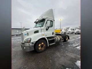 2018 FREIGHTLINER/MERCEDES CASCADIA 113