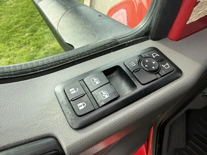 2022 International LT625