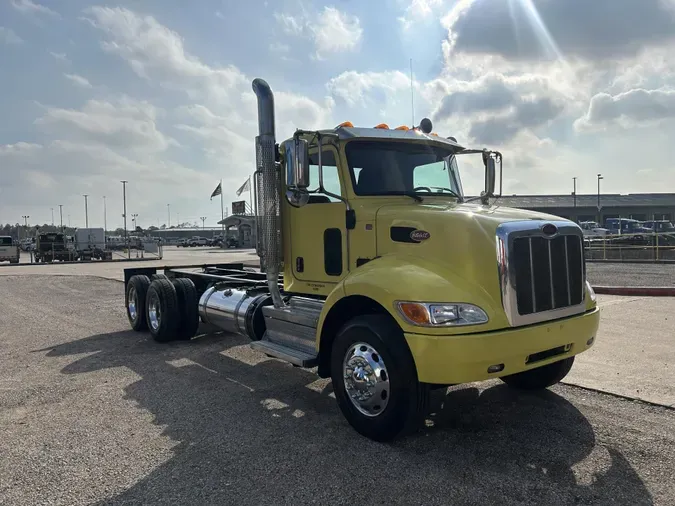 2020 Peterbilt 348