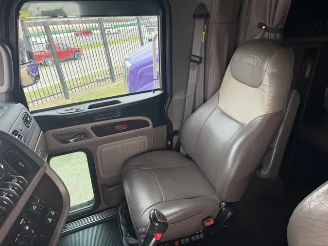 2024 Peterbilt 389