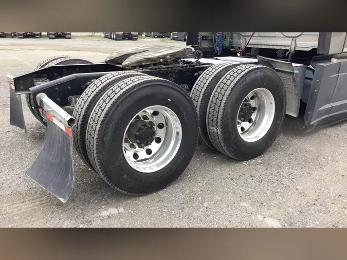 2022 Freightliner Cascadia 126