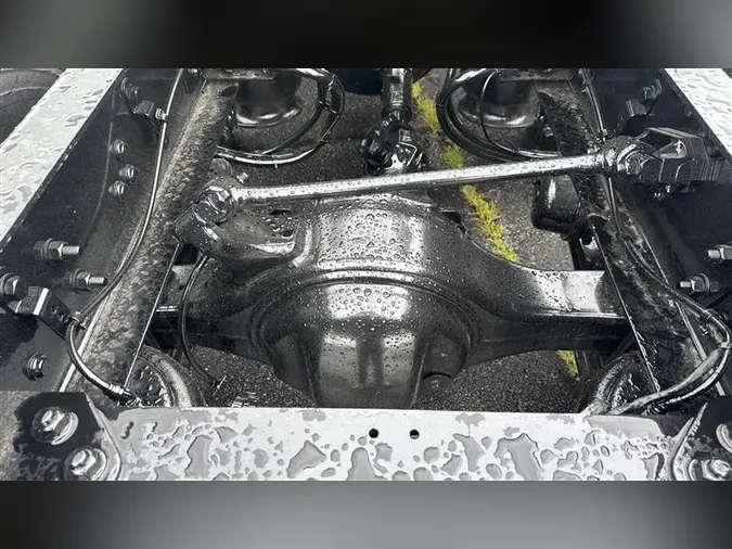 2020 FREIGHTLINER CA126