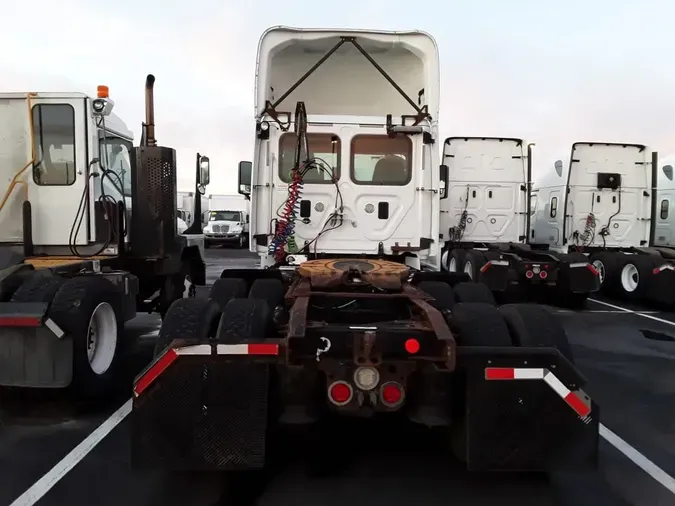 2017 FREIGHTLINER/MERCEDES CASCADIA 113939cf85b62d8499d757deb6a73b66062