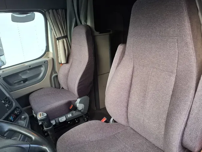 2020 FREIGHTLINER/MERCEDES CASCADIA 125