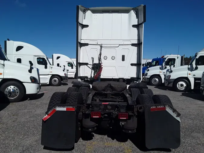 2019 NAVISTAR INTERNATIONAL LT625 SLPR CAB