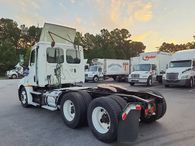 2019 FREIGHTLINER NEW CASCADIA PX12664