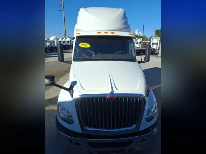 2019 NAVISTAR INTERNATIONAL LT625 SLPR CAB