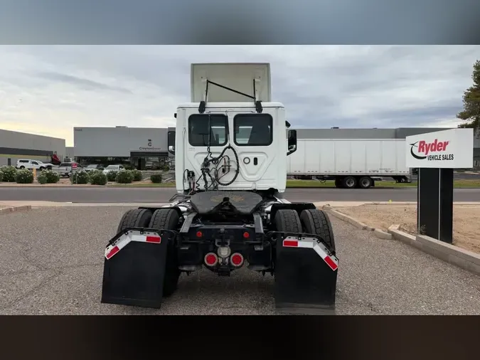 2020 FREIGHTLINER/MERCEDES NEW CASCADIA 116
