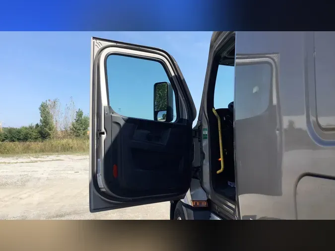 2024 Freightliner Cascadia 12693b327471998d959d76ebfc63835edc0