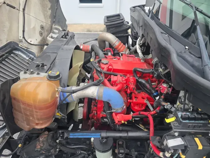 2019 NAVISTAR INTERNATIONAL 4300