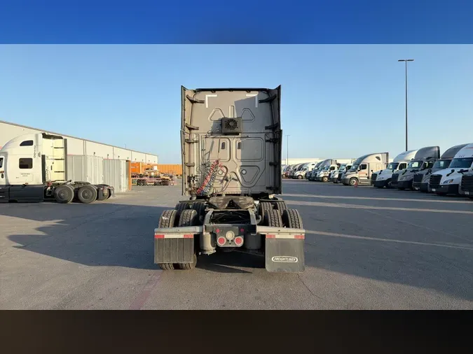 2023 Freightliner Cascadia 12693b802d905ebd235550efbc1d27d4f63