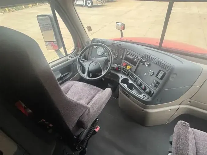 2020 Freightliner Cascadia 12593ba4e7d034734fb7459e331dba895cc
