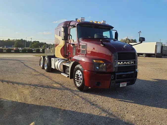 2020 MACK TRUCKS, INC. ANTHEM 64T