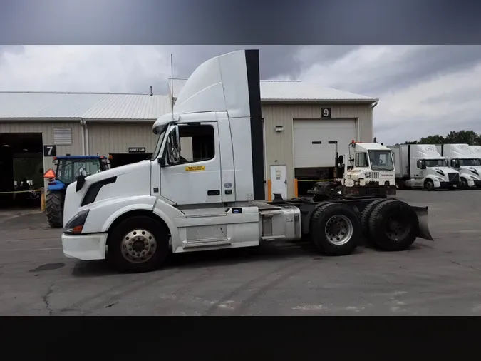2018 Volvo VNL300