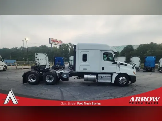 2019 FREIGHTLINER CA126