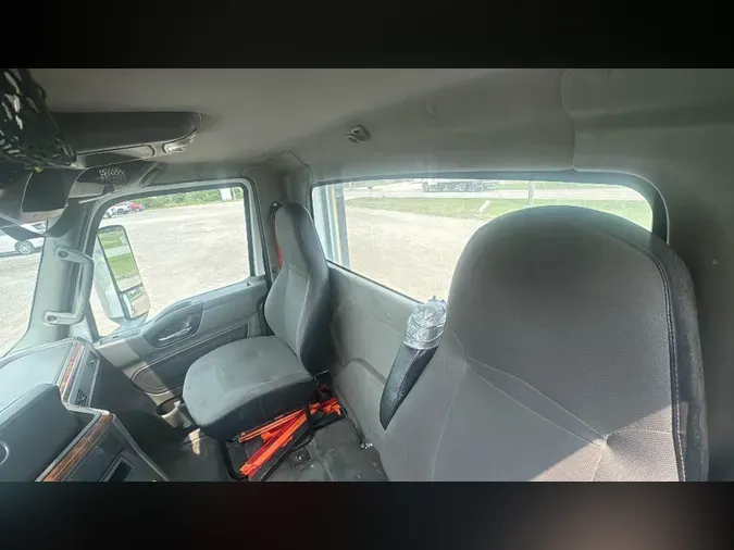 2019 International LT