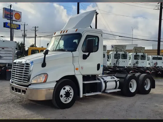 2018 FREIGHTLINER CASCADIA 125