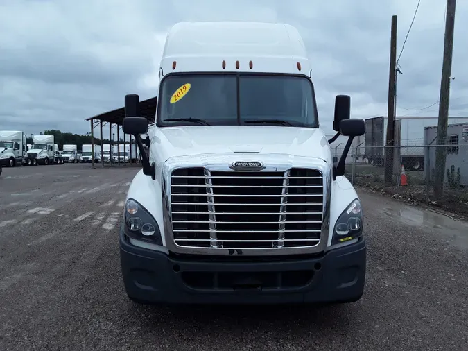 2019 FREIGHTLINER/MERCEDES CASCADIA 125