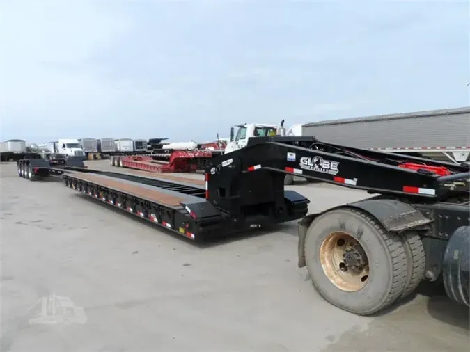 2026 GLOBE 55 TON EXTENDABLE W/ HYDRAULIC FLIP AXLE93d1d51cbba56d3b1f805b5727ada7bd
