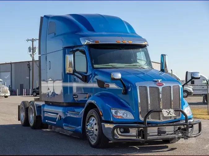 2022 PETERBILT 579