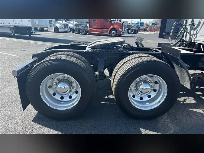 2020 FREIGHTLINER CASCADEVO1