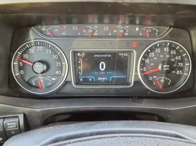 2020 NAVISTAR INTERNATIONAL MV607 (4X2)