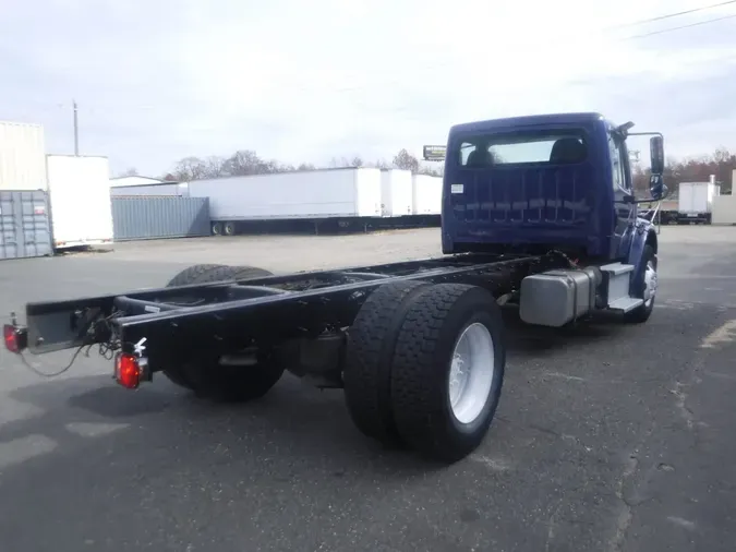 2017 FREIGHTLINER/MERCEDES M2 106