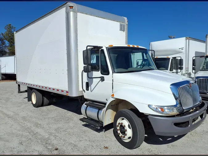 2019 NAVISTAR INTERNATIONAL 4300 LP