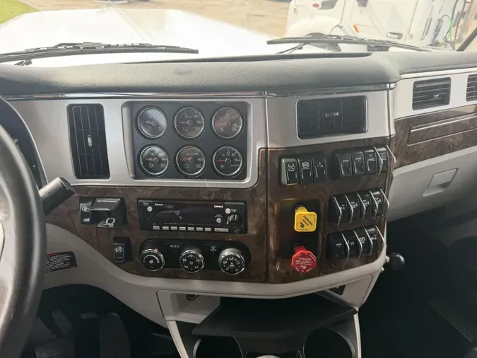 2026 Peterbilt 58993e09b4f16c8252faaf6f8e2ab3b75ed