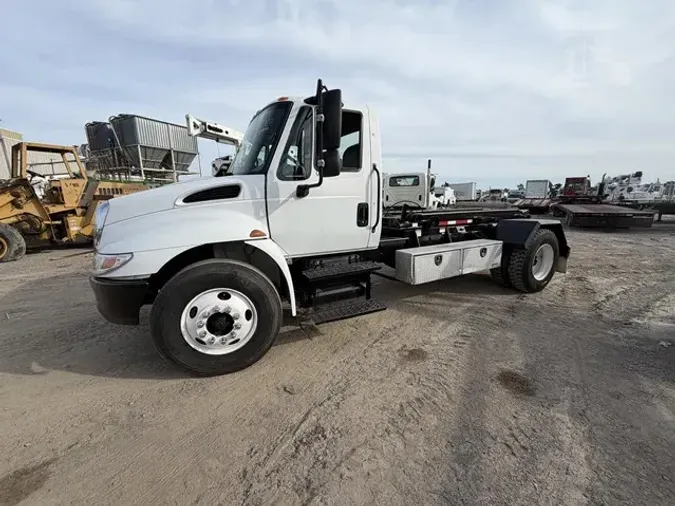 2002 INTERNATIONAL DURASTAR 440093e131afcb992991cd8d00ac4dd8c632
