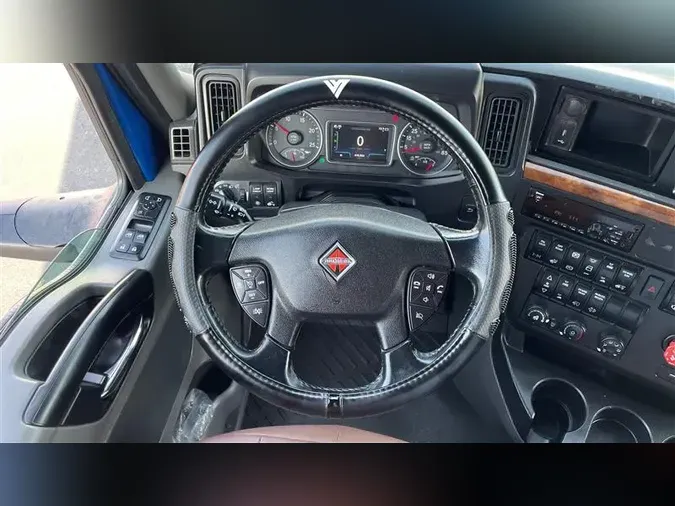 2020 INTERNATIONAL LT