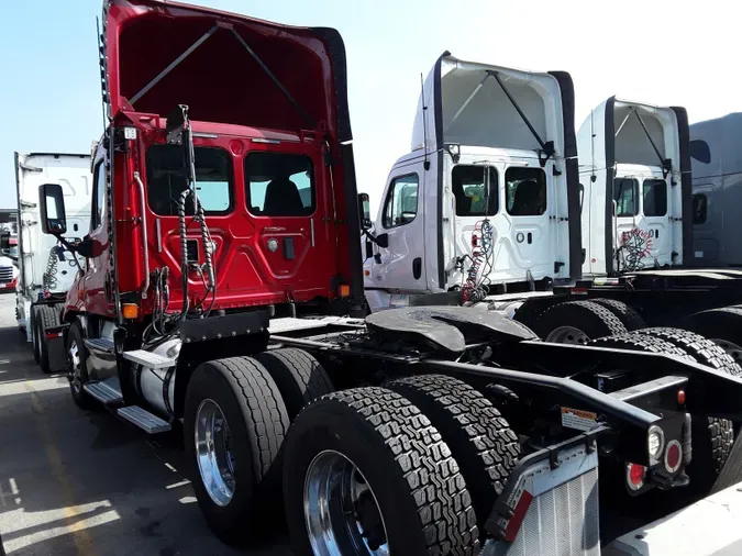 2017 FREIGHTLINER/MERCEDES CASCADIA 125