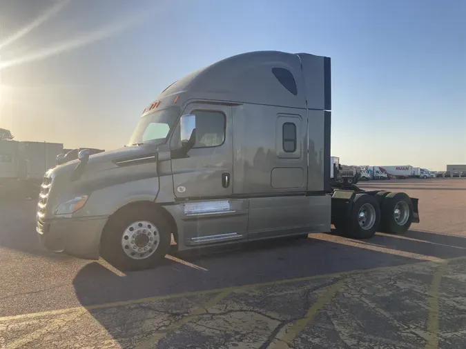 2019 Freightliner New Cascadia